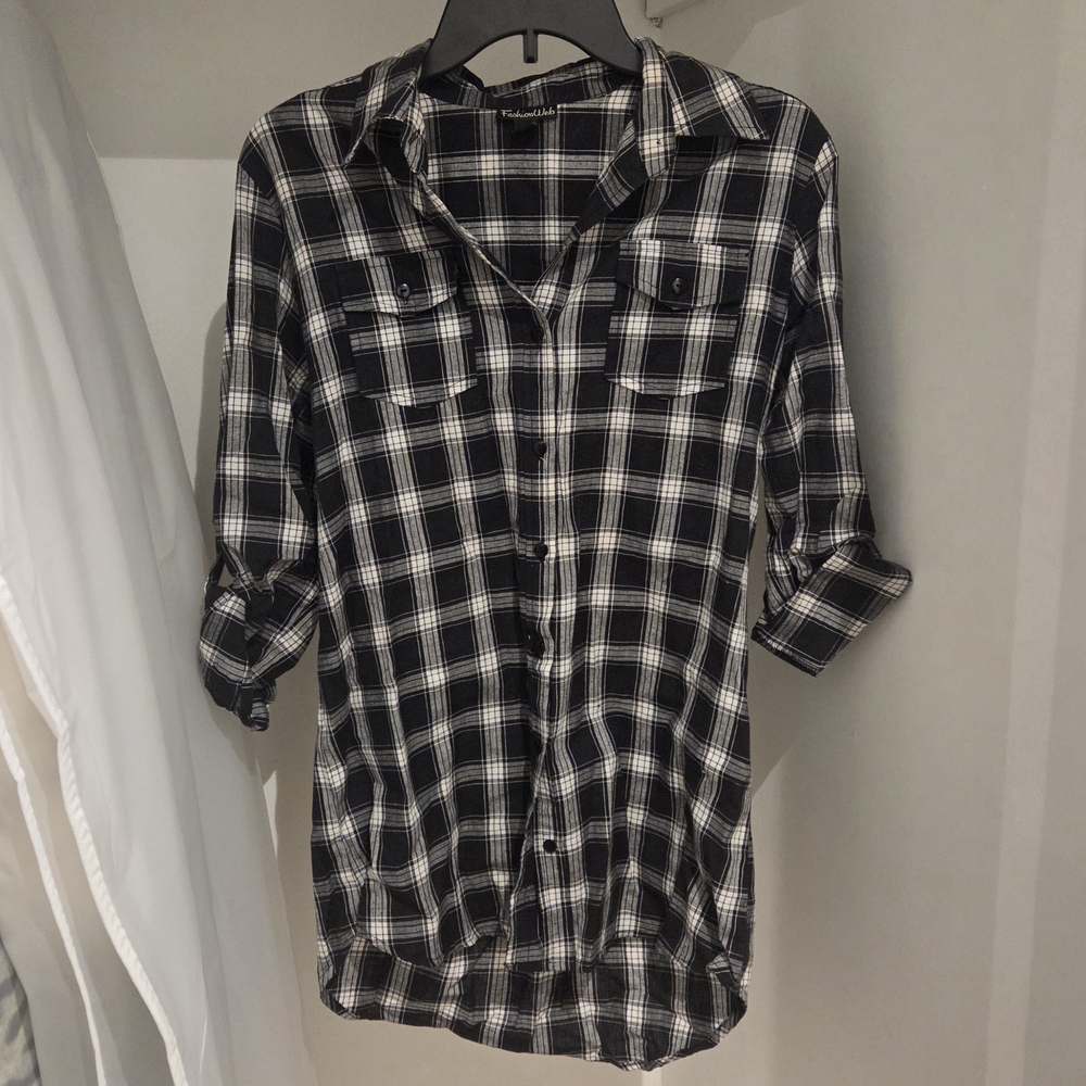 FashionWeb Black Plaid Button-Up Collared Flannel Shirt